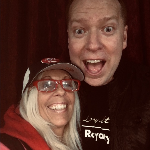 🌹 Meet your Posher, Lisa Marie - Picture 15 of 16